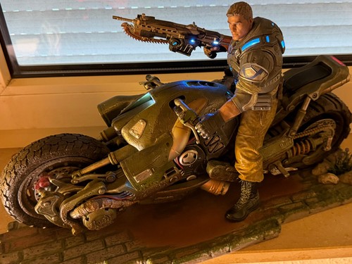Gears war collectors - 4,