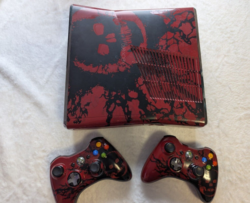 Xbox 360 slim - 360, gears